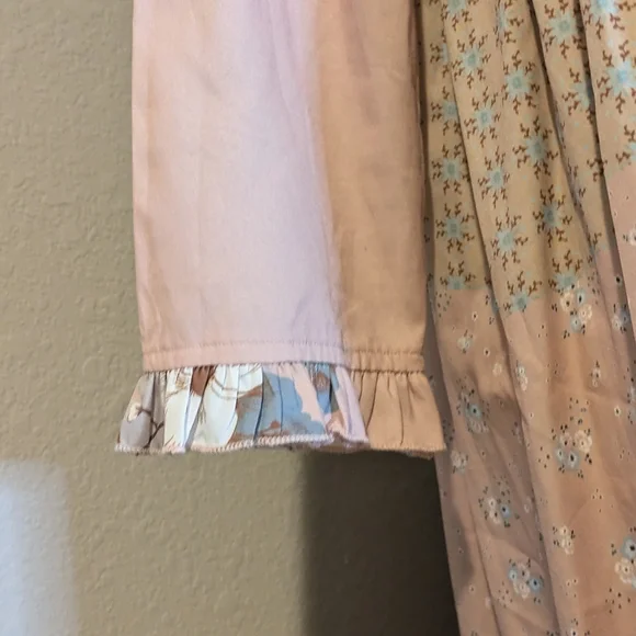 Pink Dainty Maxi Dress - Picture 4 of 8